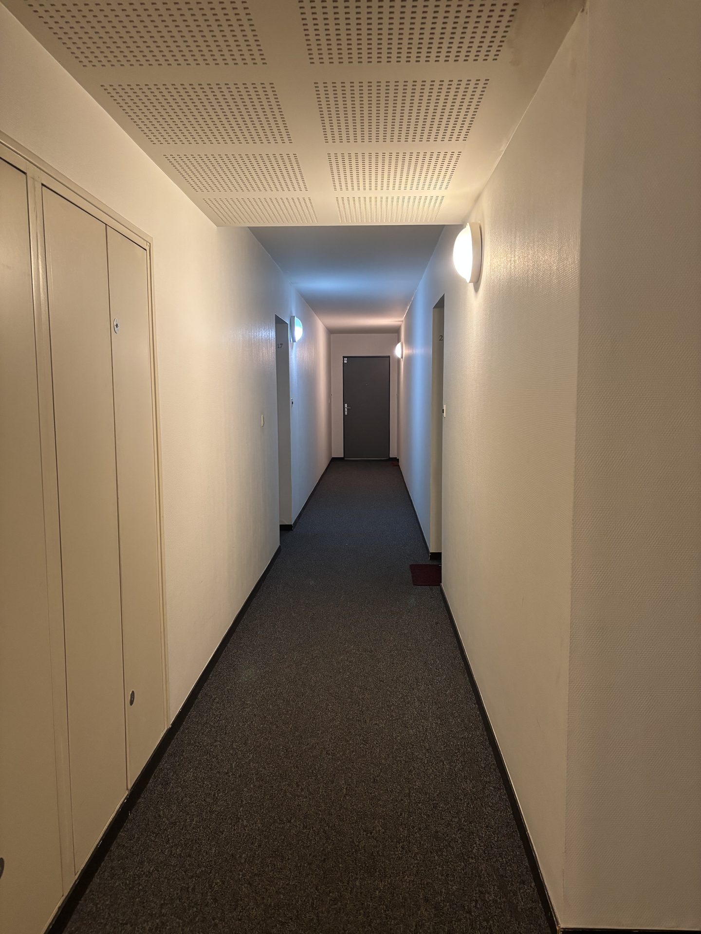 Architecture moderne d'immeuble résidentiel